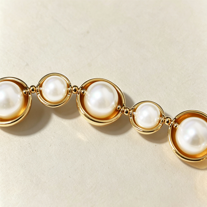 Collana con Perle e Pietre Rotonde