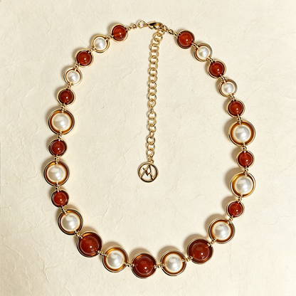 Collana con Perle e Pietre Rotonde